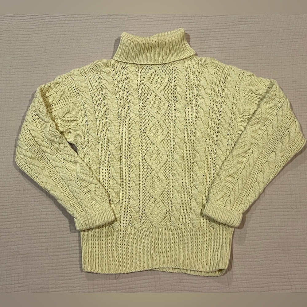 Vintage 90’s GAP Soft Yellow Cable Knit Chunky Fisherman Sweater Size Medium